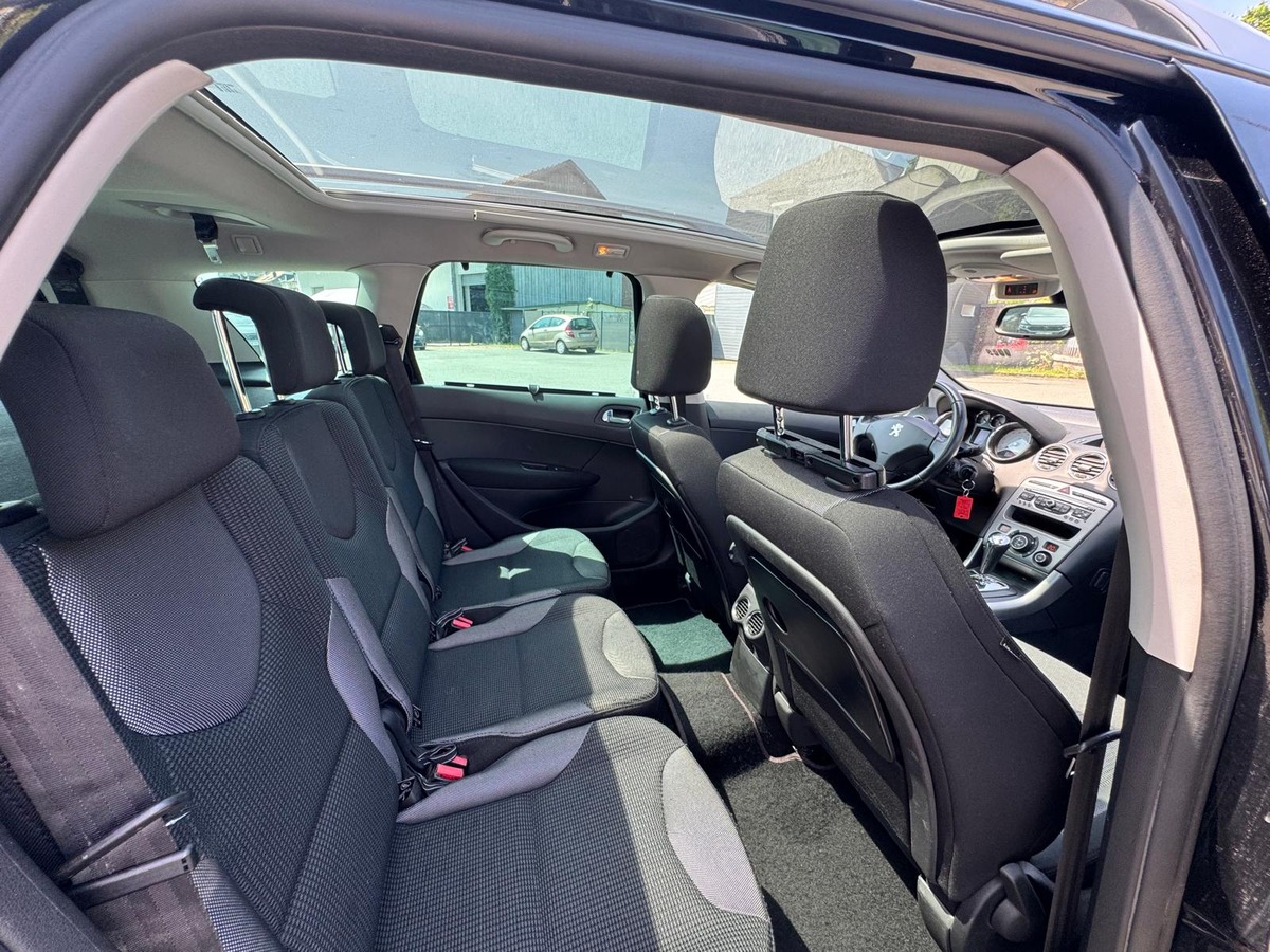 Peugeot 308 SW 1.6 HDI 112-7 PL- BOITE AUTOMATIQUE-DISTRIBUTION NEUVE