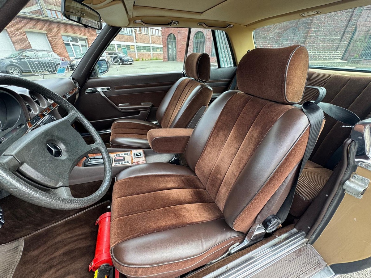 Mercedes-Benz SLC 500 V8 (C107) 240cv - Française - Kilométrage non garanti