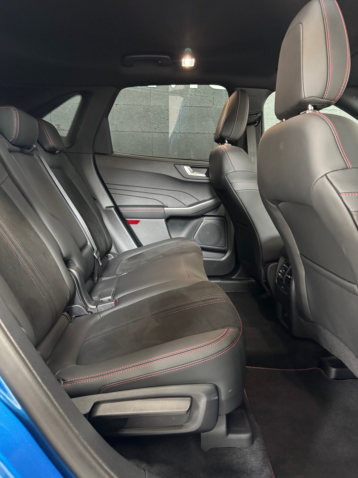 Ford Kuga 2.5 PHEV 243 CH ST-LINE X BLACK PACKAGE