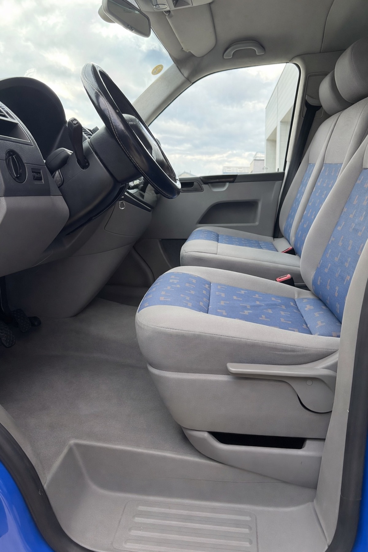 Volkswagen Transporter CARAVELLE 2.5 TDI 9 PLACES