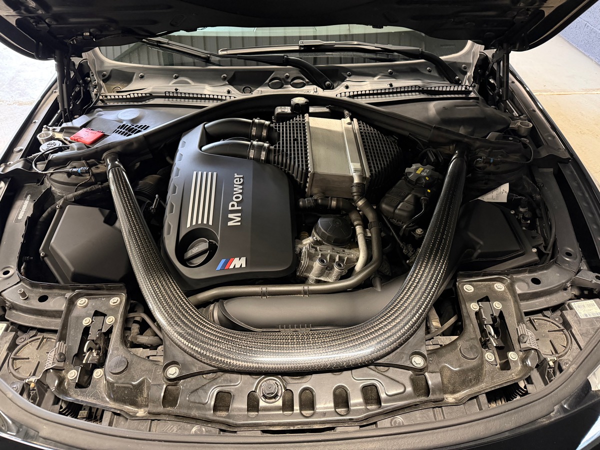 Bmw M4 Coupé F82 3.0 431ch M DKG Toit Carbone