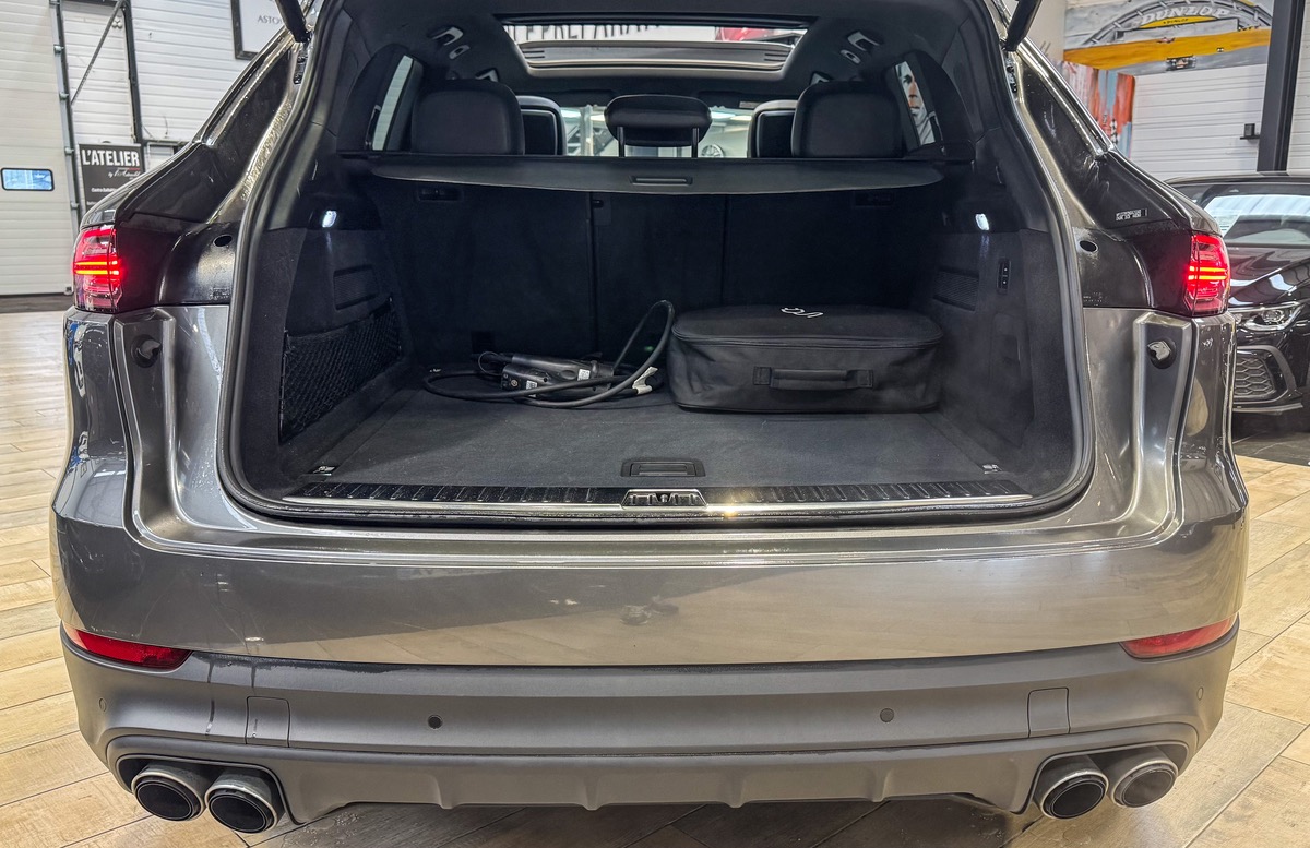 Porsche Cayenne III 3.0 V6 E-HYBRID 462 / FRANCE / 1ERE MAIN
