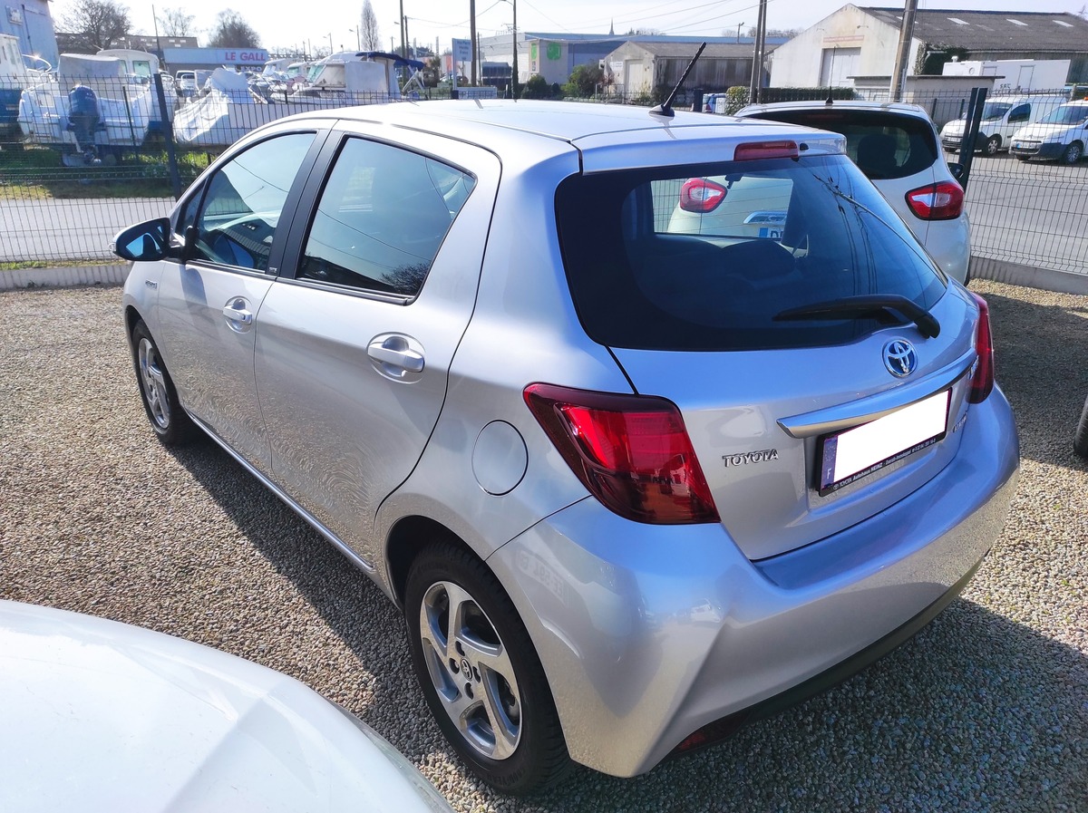 Toyota Yaris Hybrid 100 H Edition-S