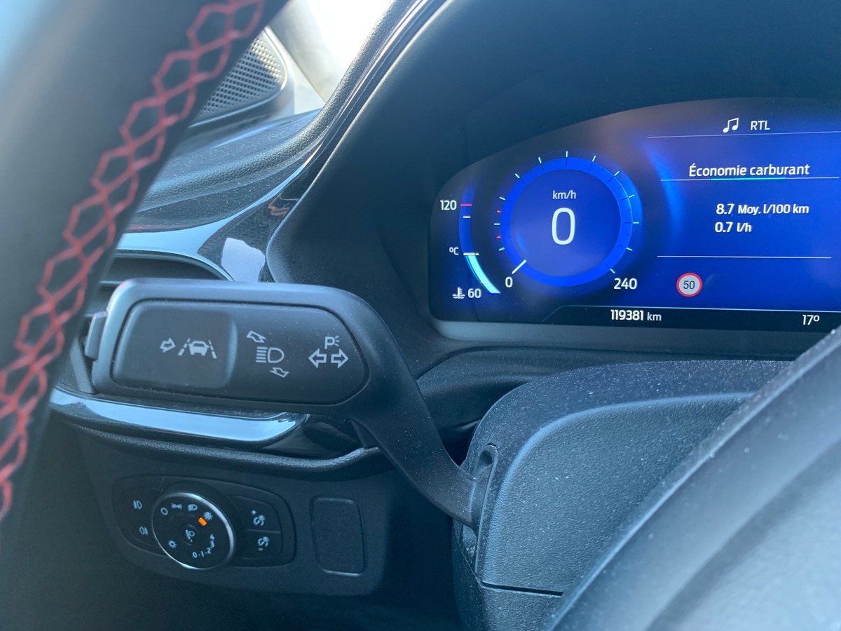 Ford Puma 125 | St-Line | 1iére MAIN | Attelage | Flexifuel équipé d'origine | Android Auto | Radar