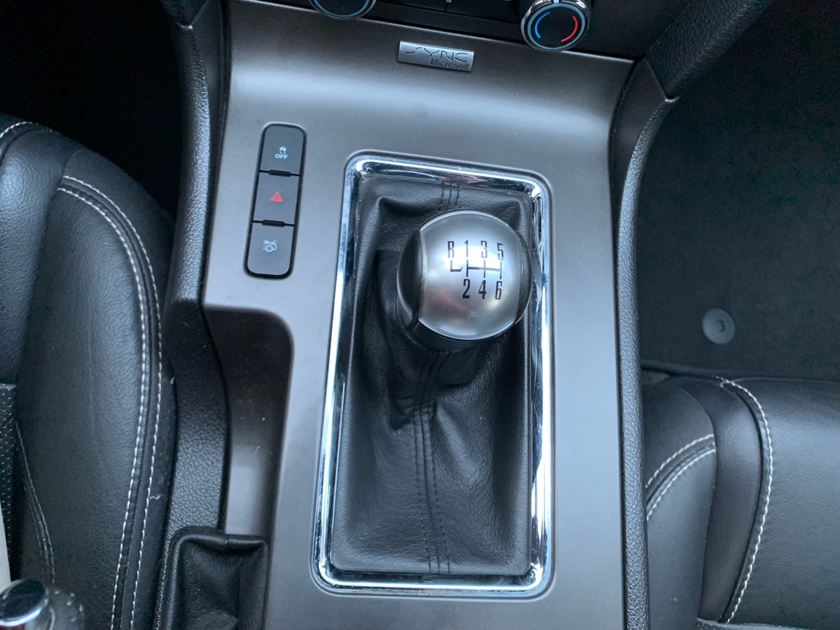 Ford Mustang 305 ch | Reprogrammation Ethanol | Intérieur cuir | Siéges avant chauffants