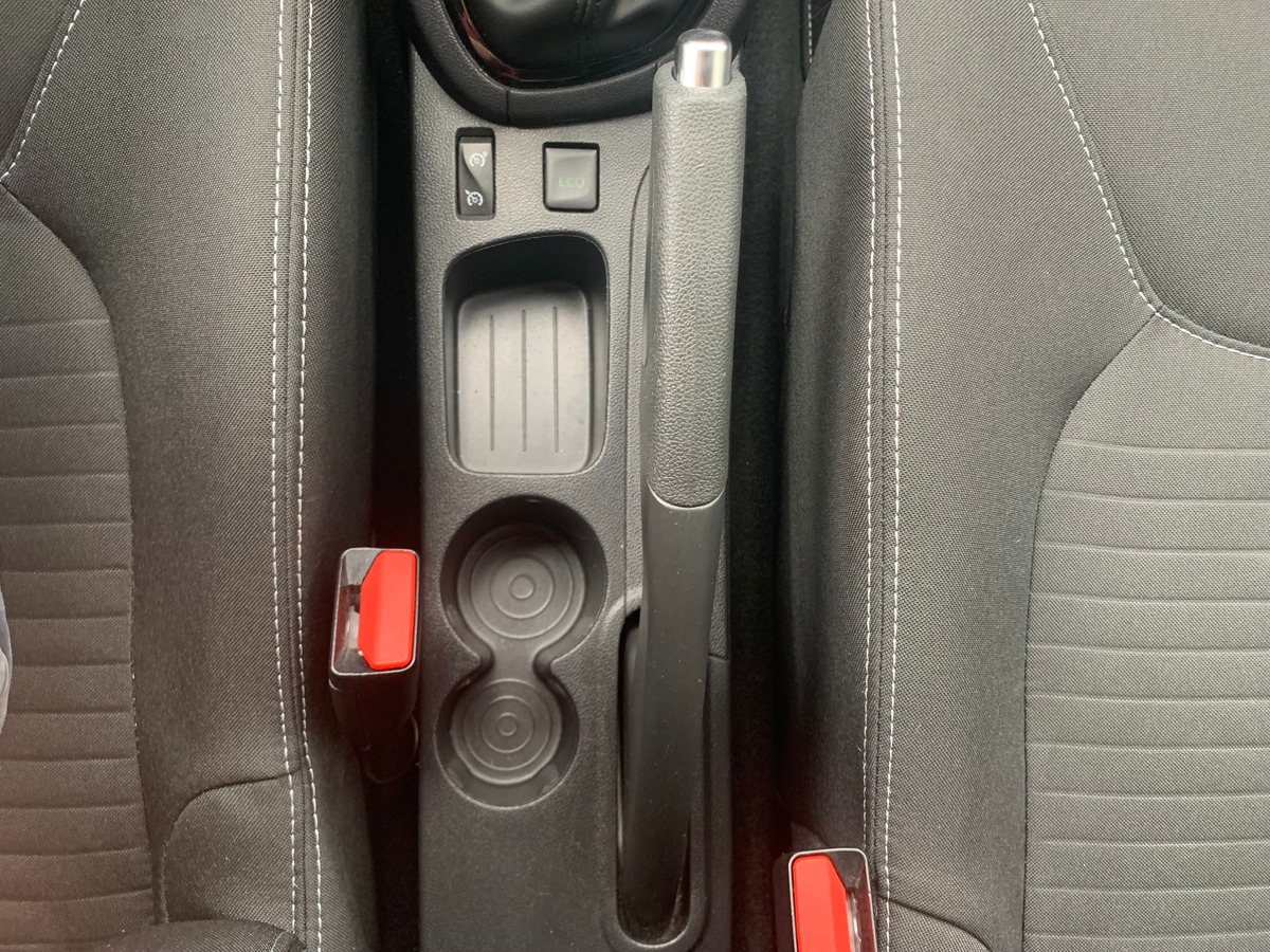 RENAULT Clio IV 90 ch | Limited | Régulateur vitesse | Climatisation | Radar stationnement arriére