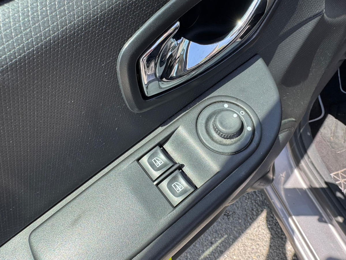 RENAULT Clio IV 1.5 DCI 75cv Dynamique - Garantie