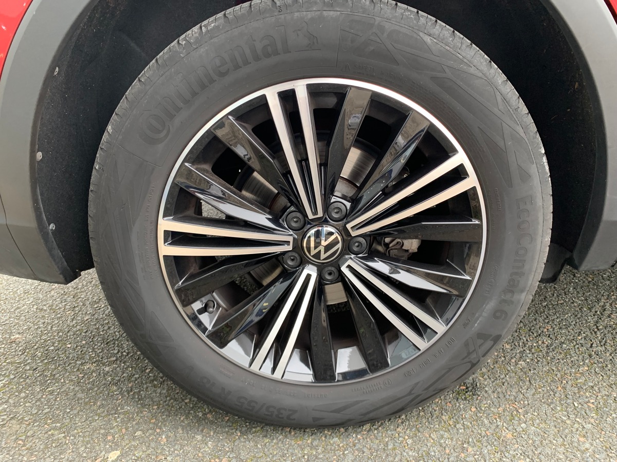 Volkswagen Tiguan 150 | ELEGANCE EXCLUSIVE | Toit ouvrant panoramique | Cuir | Caméra avant arriére