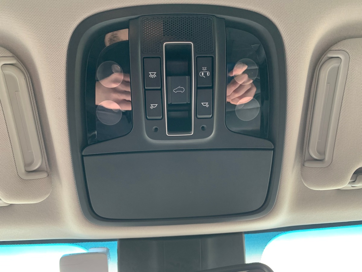 Kia Sorento 200 ch | Premium | 7 Places | AWD | Toit ouvrant panoramique | GPS | Régulateur vitesse