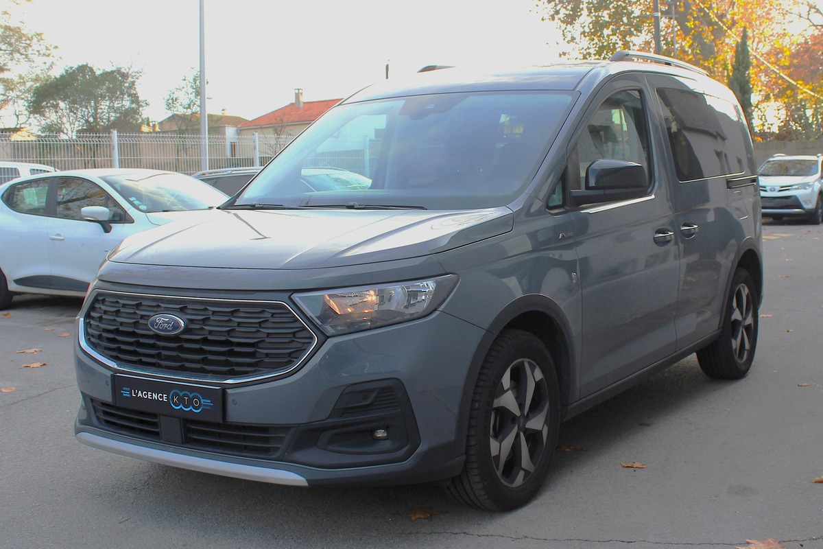 Ford Tourneo CONNECT III 2.0 ECOBLUE 122 ch  ACTIVE DSG 7 - 5 PLACES + CARPLAY