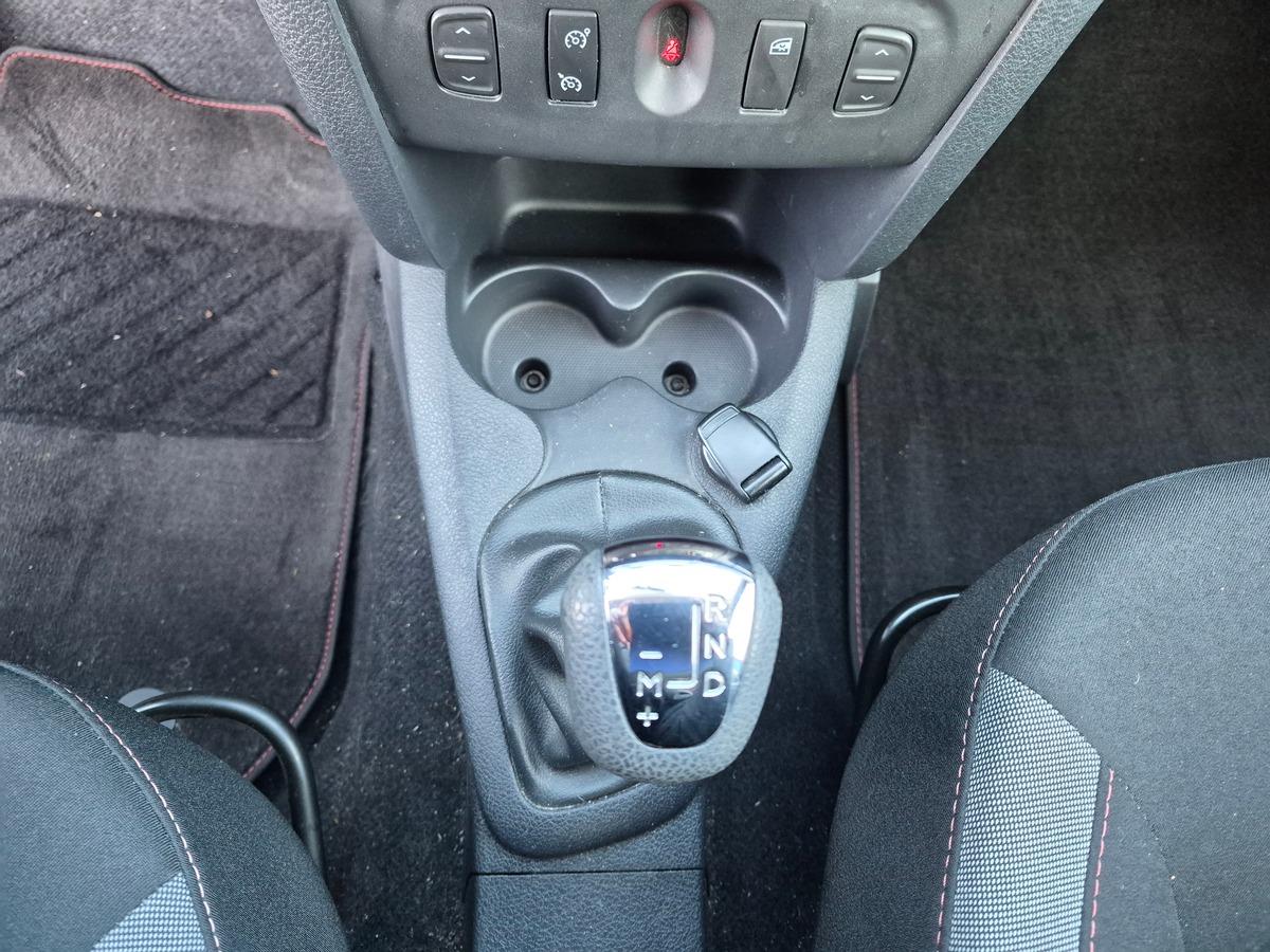 Dacia Sandero stepway 0.9 TCE 90 TECHROAD EASY-R