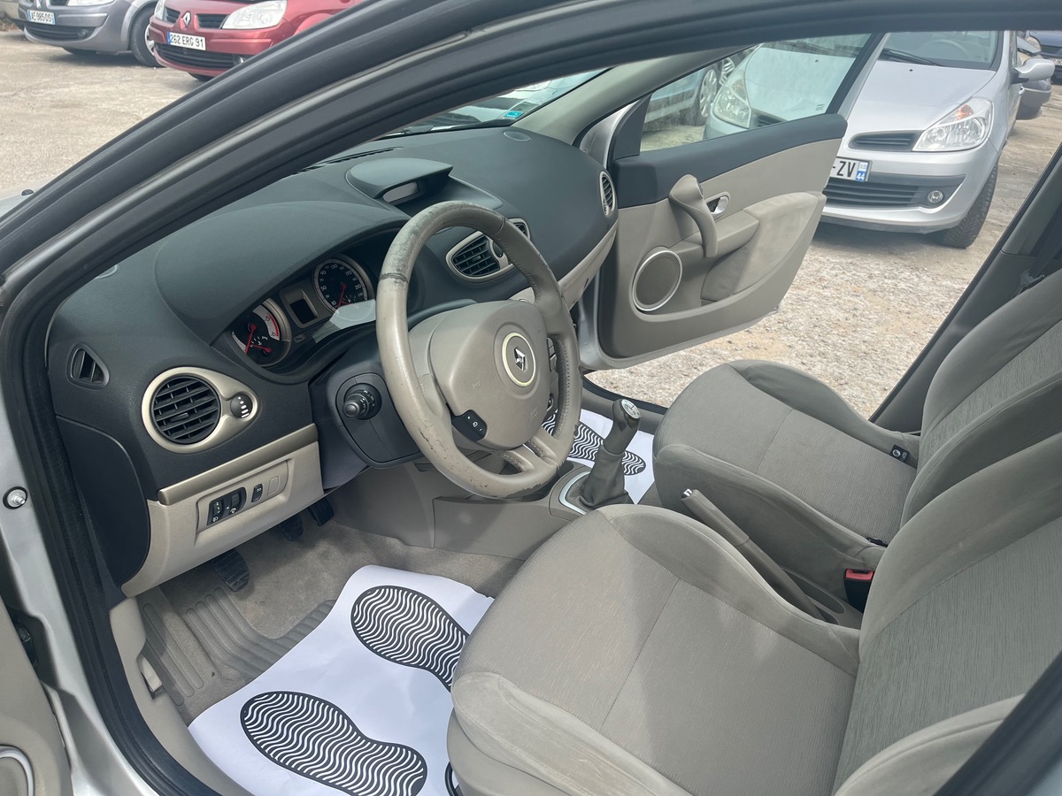 RENAULT Clio 1.5 dci
