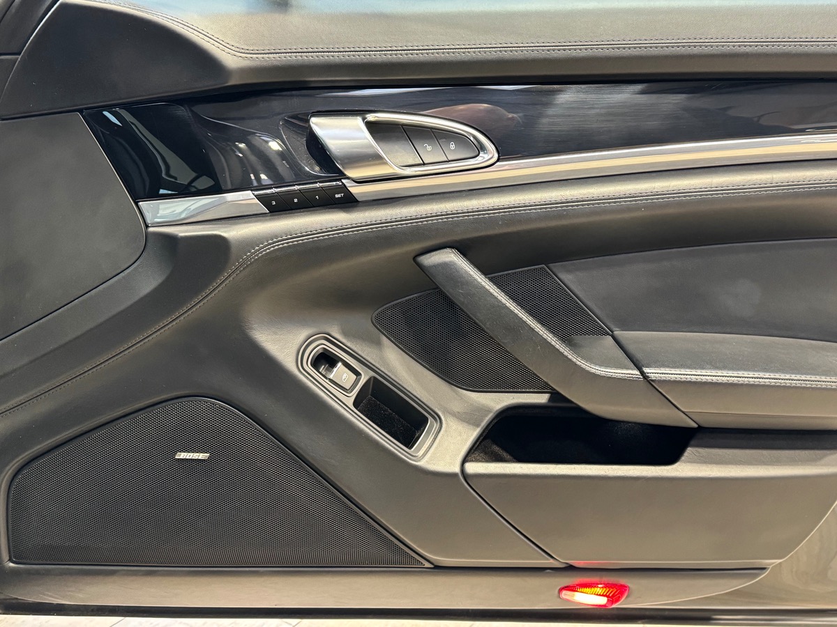 Porsche Panamera S E-HYBRID PH2 3.0 V6 416CV OPTIONS + lQ