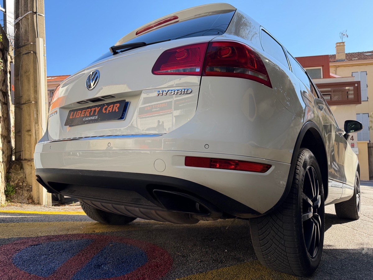 Volkswagen Touareg 3.0 TSI V6 379 CV Hybrid / Jantes Noires / Gps / Carat Edition