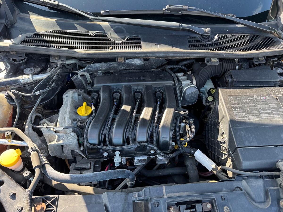 RENAULT Megane 1.6i 100 EXPRESSION