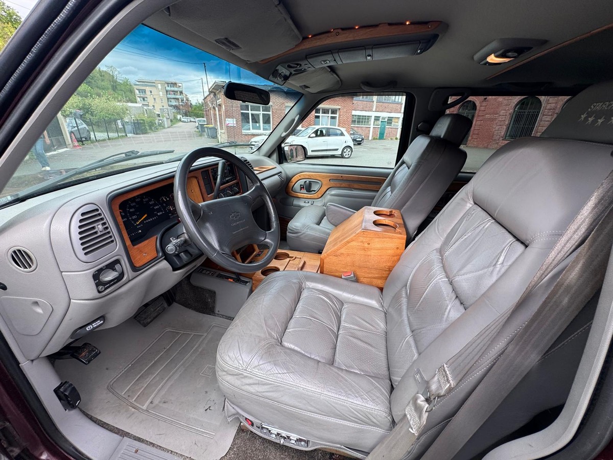 Chevrolet Suburban STARCRAFT 1500 5.7 V8 250cv 7 places