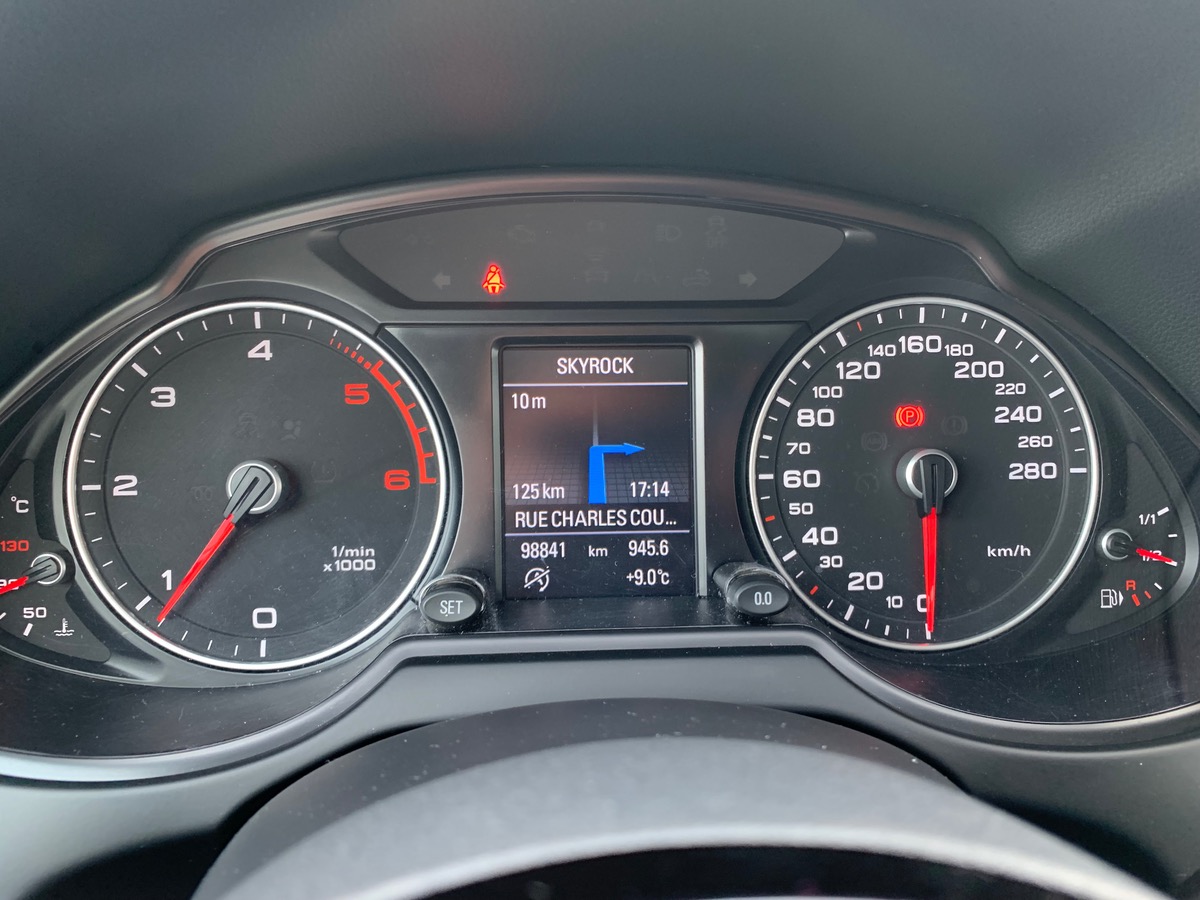 Audi Q5 190 ch | Advanced Edition | QUATTRO | Toit panoramique | Régulateur vitesse | Barres de toit