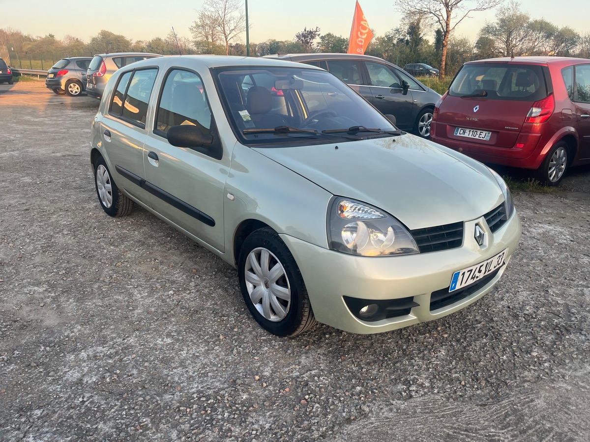 RENAULT Clio 1.5 dci