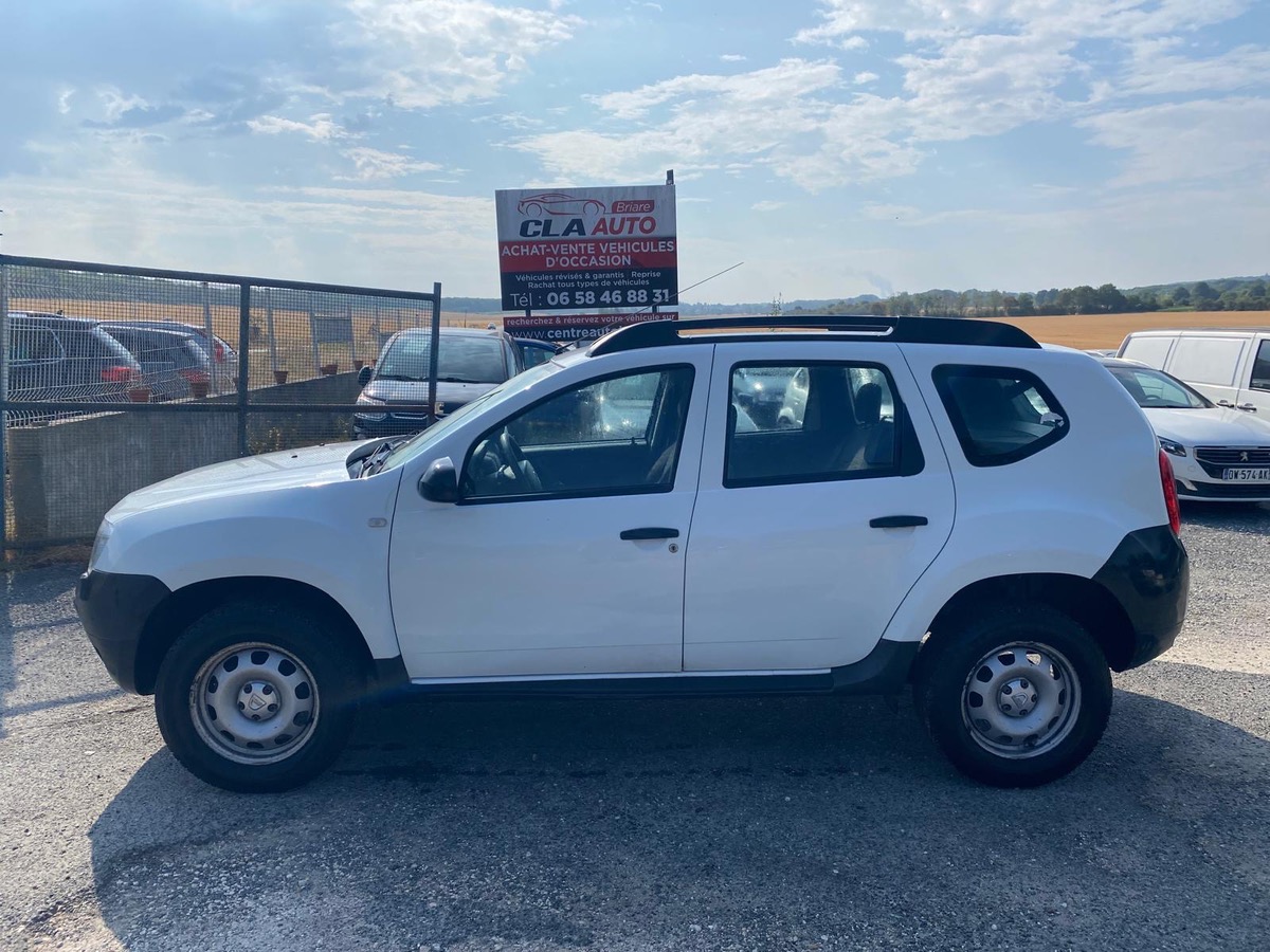 Dacia Duster 1.5 dci 90cv 1ère main bon état 06/2013