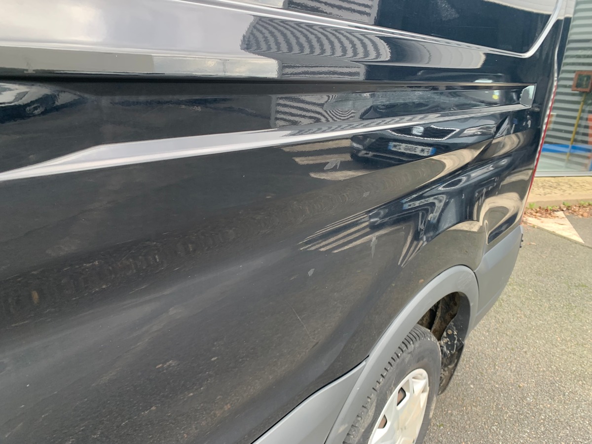 Ford TRANSIT 155 | Trend | Kit mains-libres Bluetooth | 1 Porte latérale coulissante | Climatisation