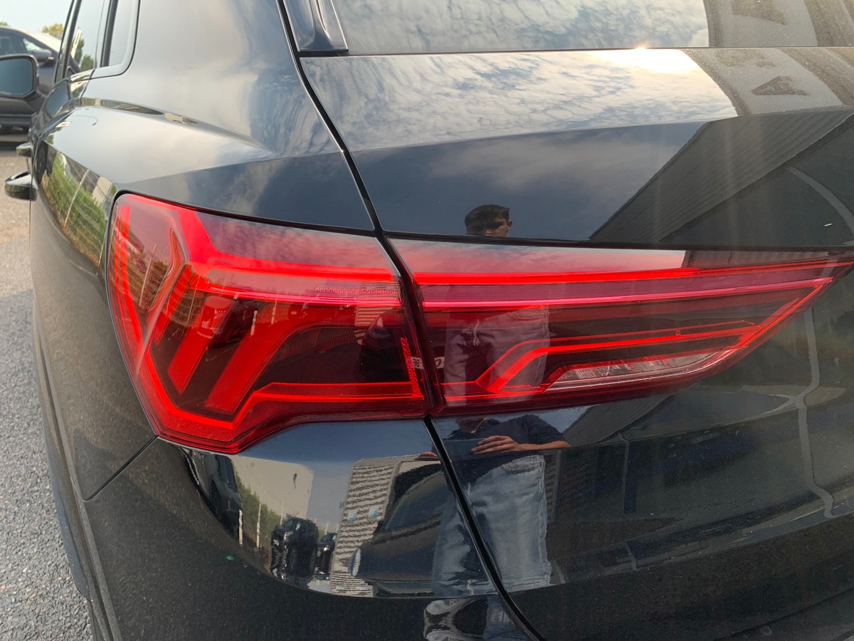 Audi Q3 150 ch | S-Line | Caméra de recul | Apple car Play Android Auto | GPS | Régulateur vitesse