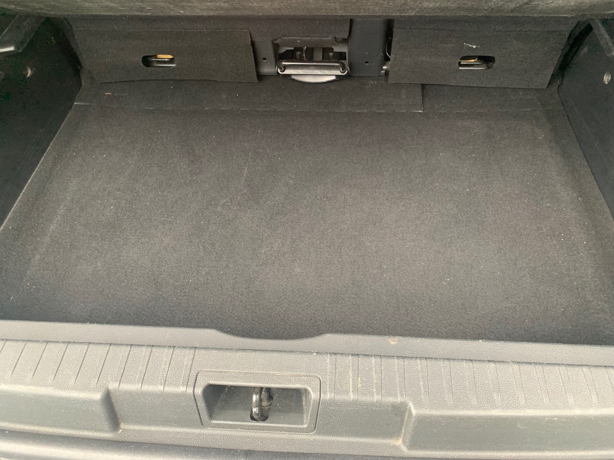 RENAULT Captur 90 ch | Intens | Pack City Plus | Roue secours galette | GPS | Système accès sans clé