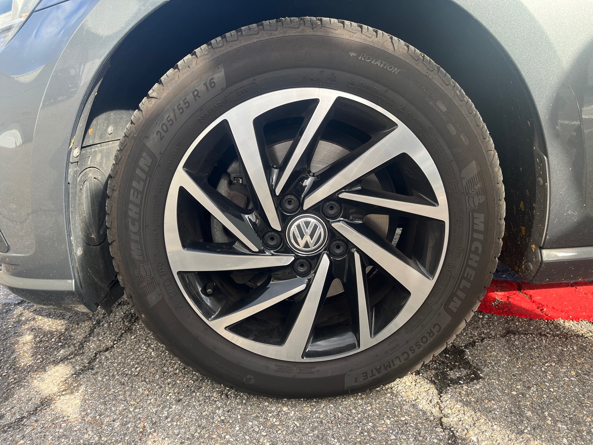 Volkswagen Golf VII 1.6 TDI 115ch Connect DSG7, Suivi complet VW, Régulateur Adaptatif, Sono HELIX