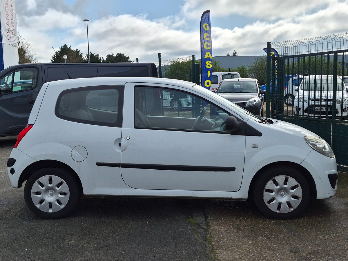RENAULT Twingo II 1.2 60