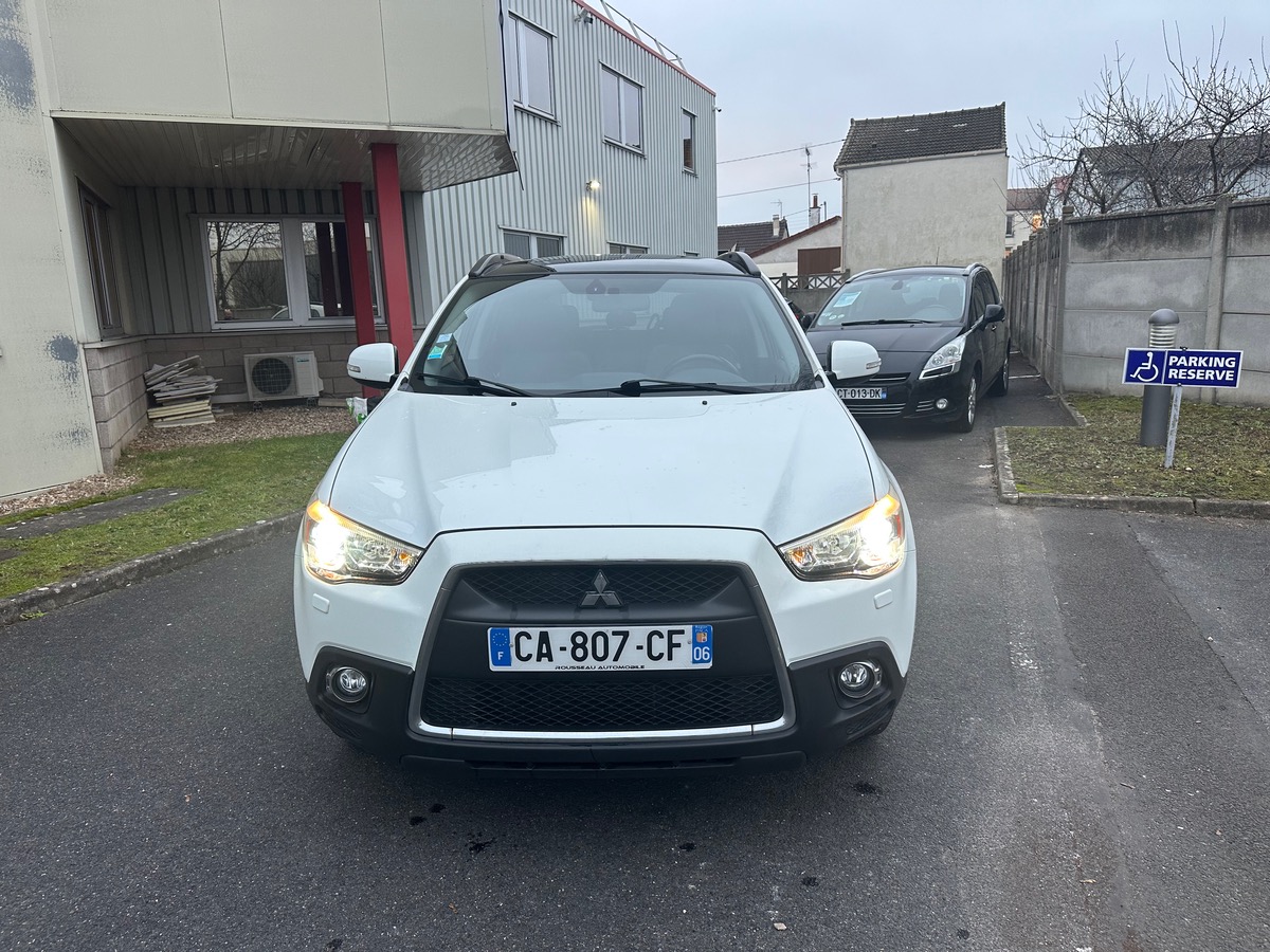 Mitsubishi ASX 1.8 D-ID 150 CV style cuir toit en 4X CBLeut