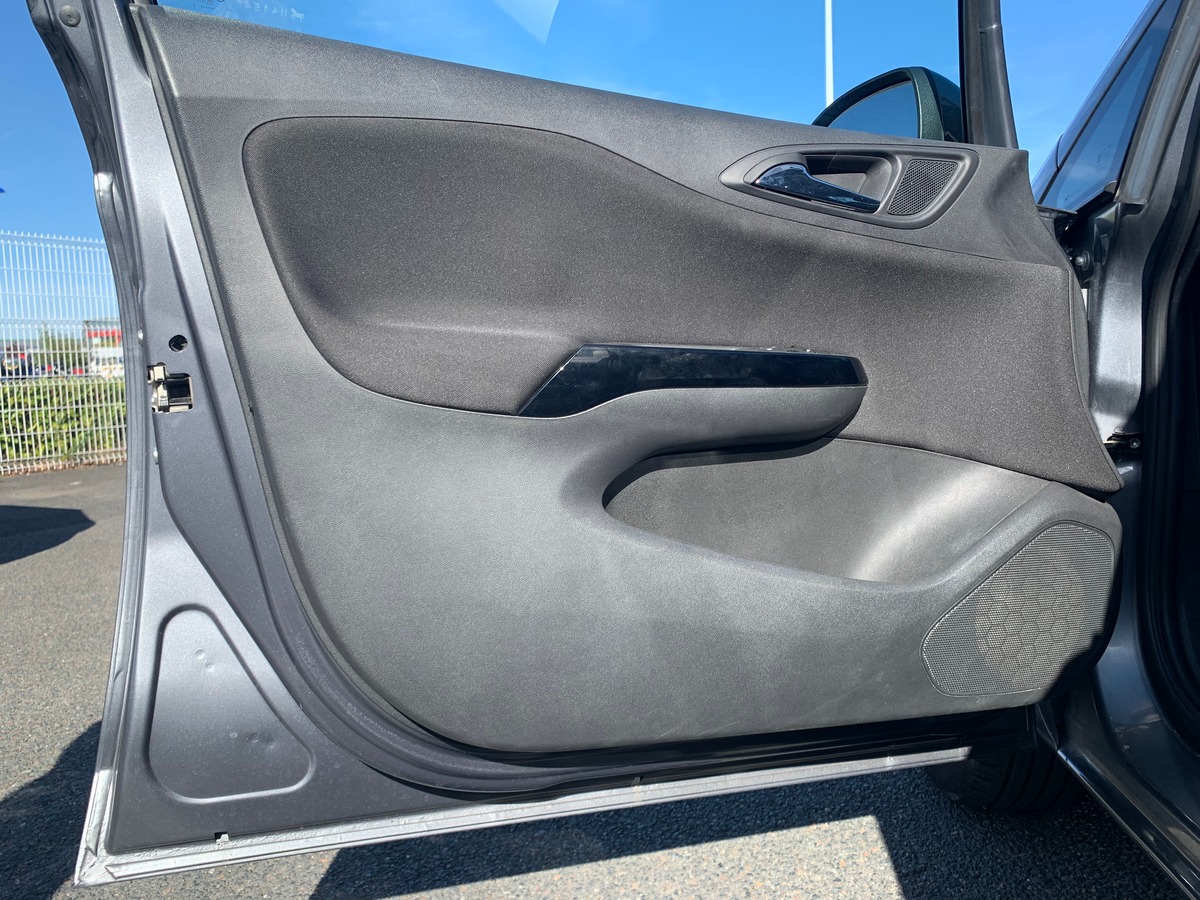 Opel Corsa 90 ch | Active | Apple car play | Régulateur de vitesse | Climatisation | Radar de recul