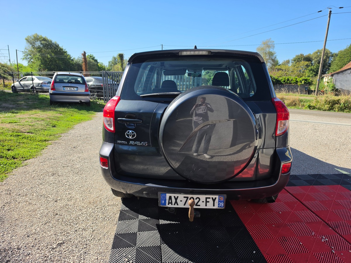 Toyota RAV4 136 D-4D - Garantie 12 Mois -