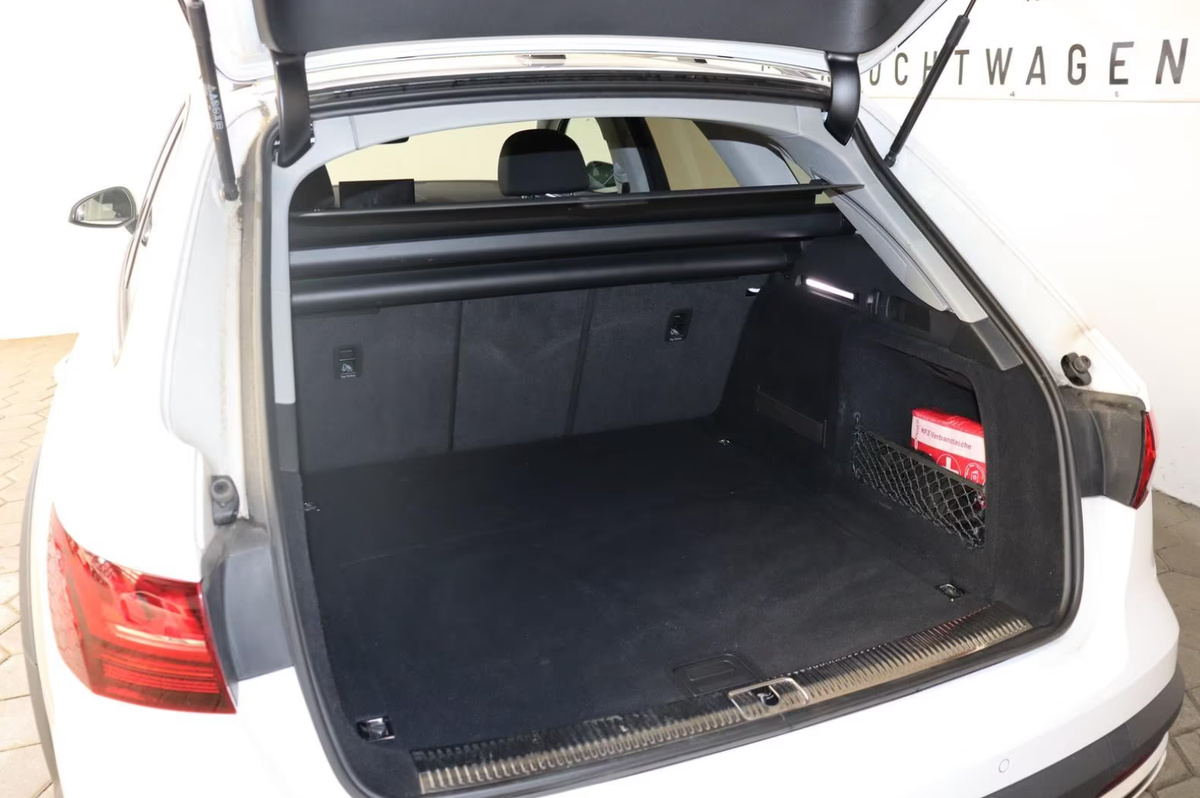 Audi A4 Allroad 40 TDI 204ch Design quattro S tronic 7/Caméra/Attelage