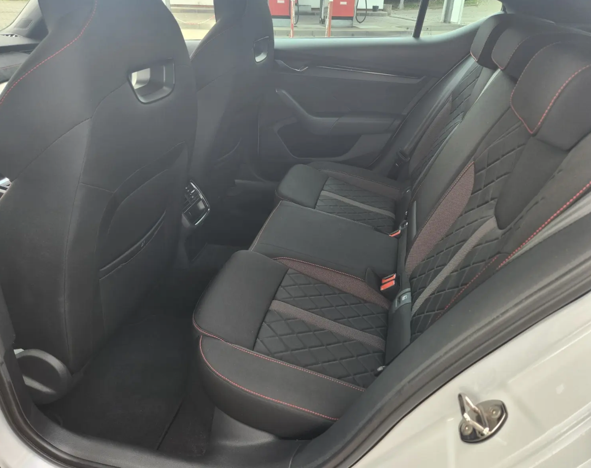 Skoda Octavia Berline 2.0 TDI 200ch RS 4x4 DSG7