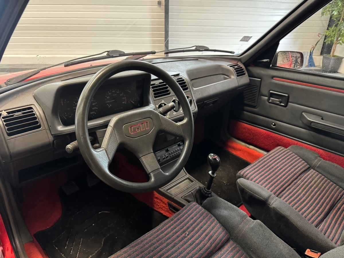 Peugeot 205 1.6 GTi 115