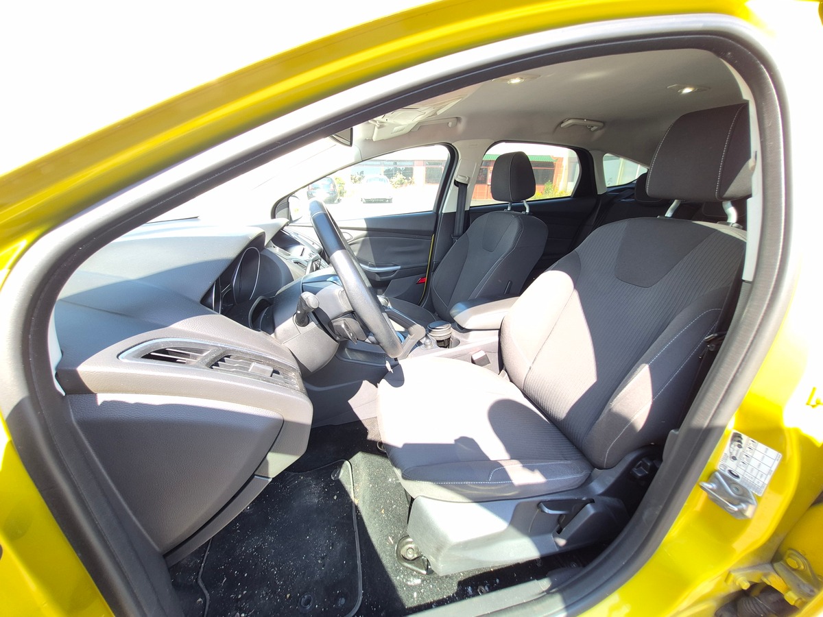 Ford Focus 1.6 150 ch TITANIUM