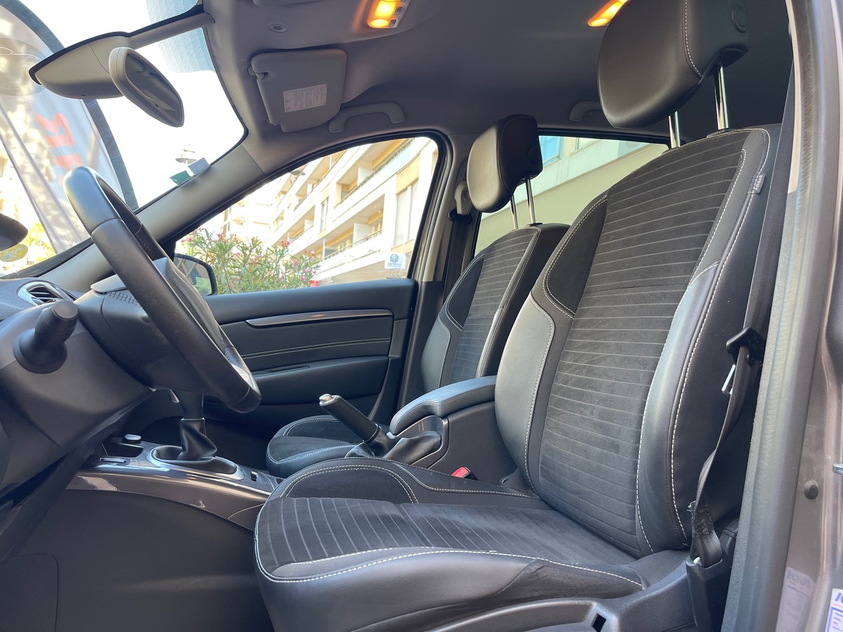 RENAULT Scenic 1.5 DCI 110 cv Phase 2  / XMOD  / Finition Bose / KM Reel / GPS