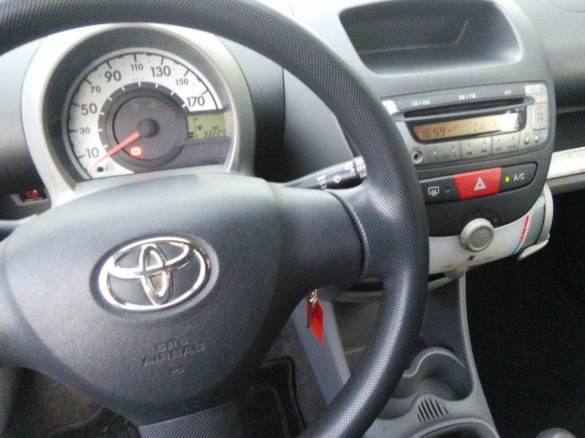 Toyota Aygo 1.0 68CV Confort CLIM - 5 portes