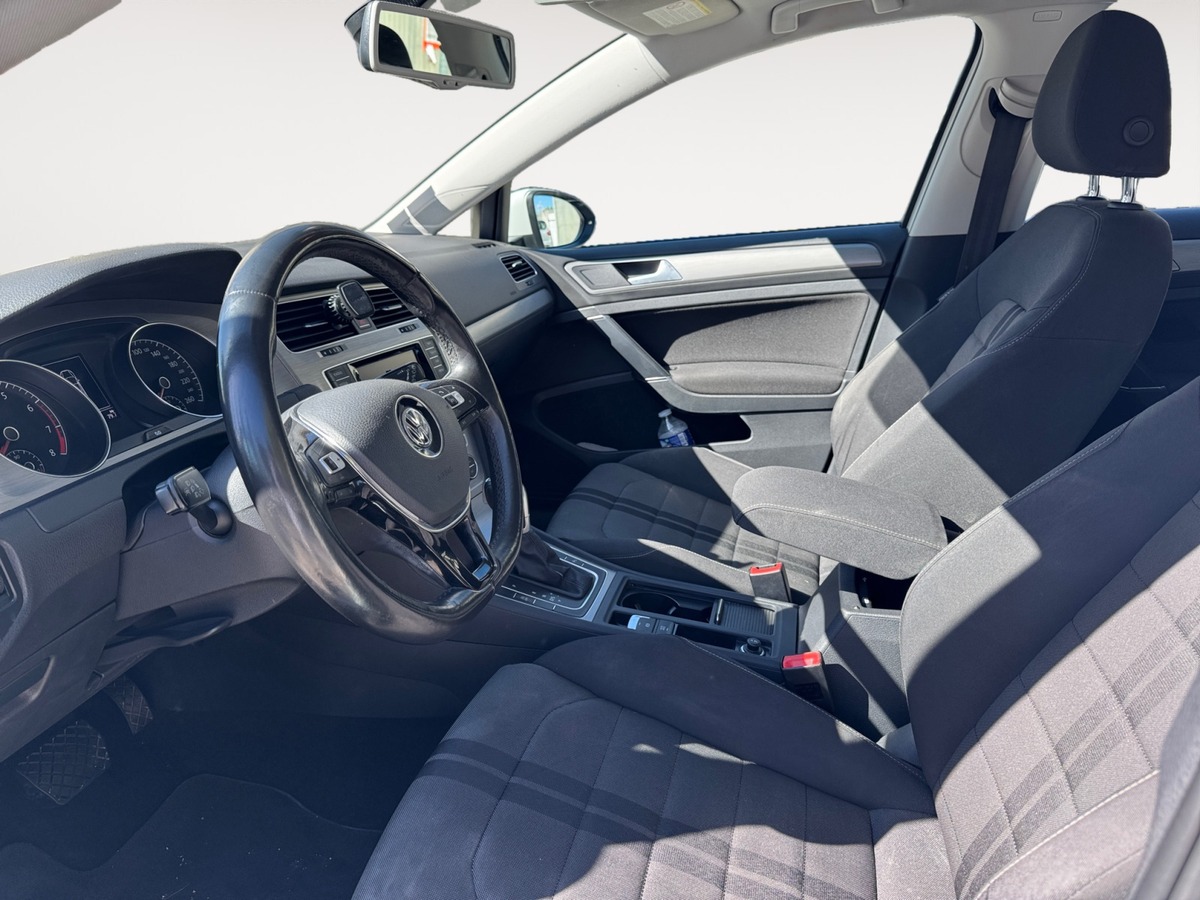 Volkswagen Golf 1.4 TSI 140 CV CONFORTLINE DSG7 / SUIVIE VW