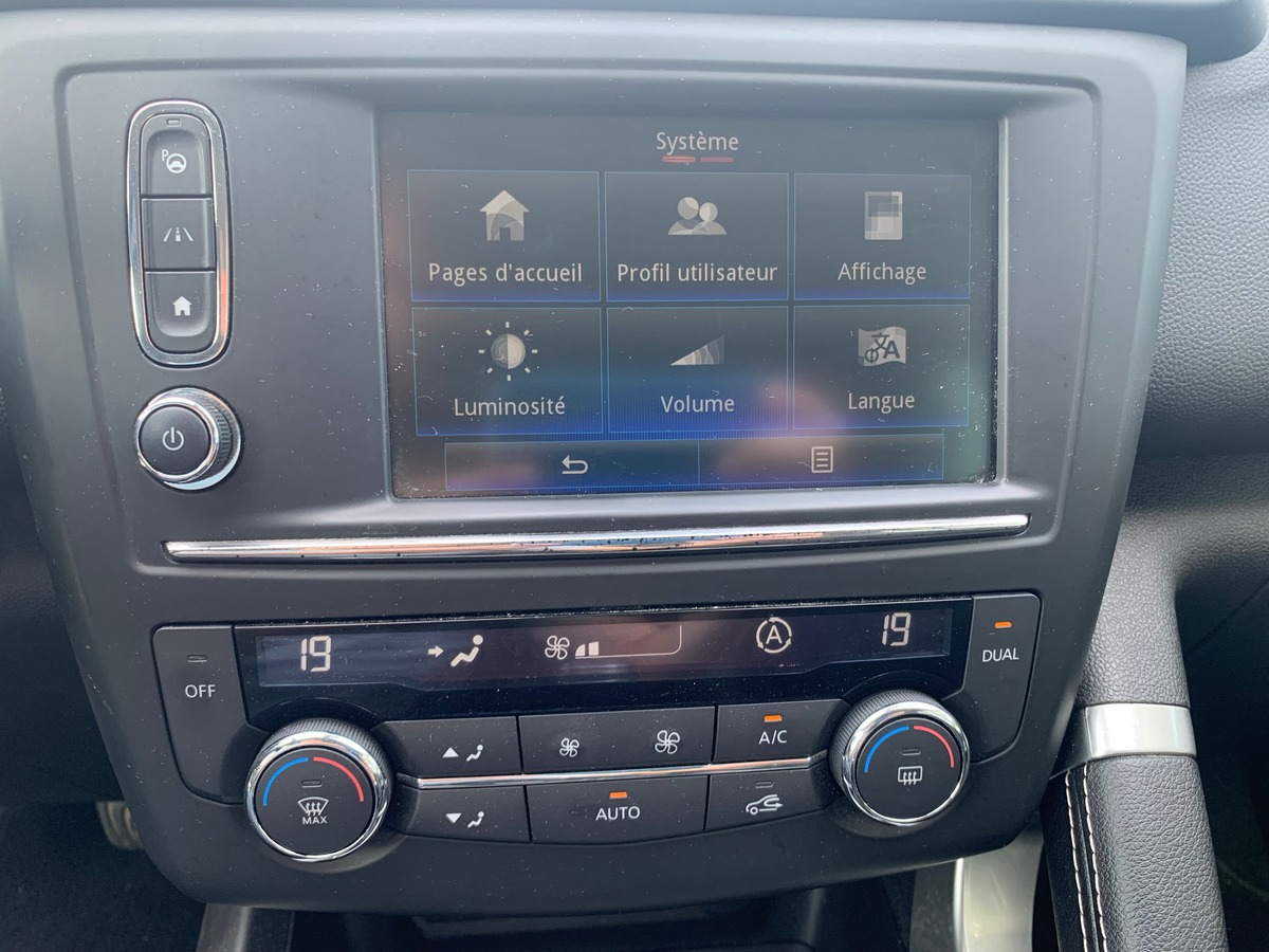 RENAULT Kadjar 130 | Intens | Caméra recul | Régulateur vitesse | Attelage amovible | Roue secours