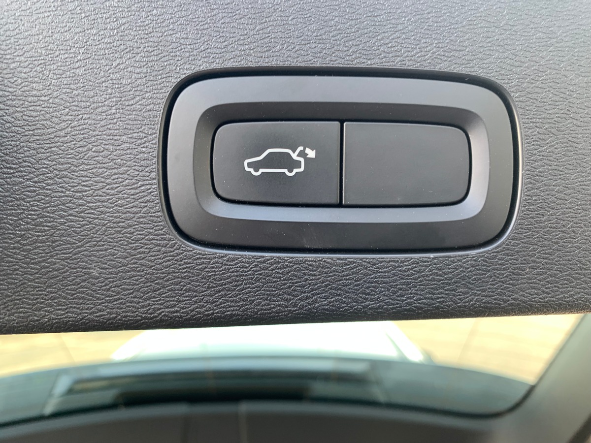 Volvo V60 150 ch | Momentum business | Caméra de recul | Avertisseur Angles Morts | Apple car Play