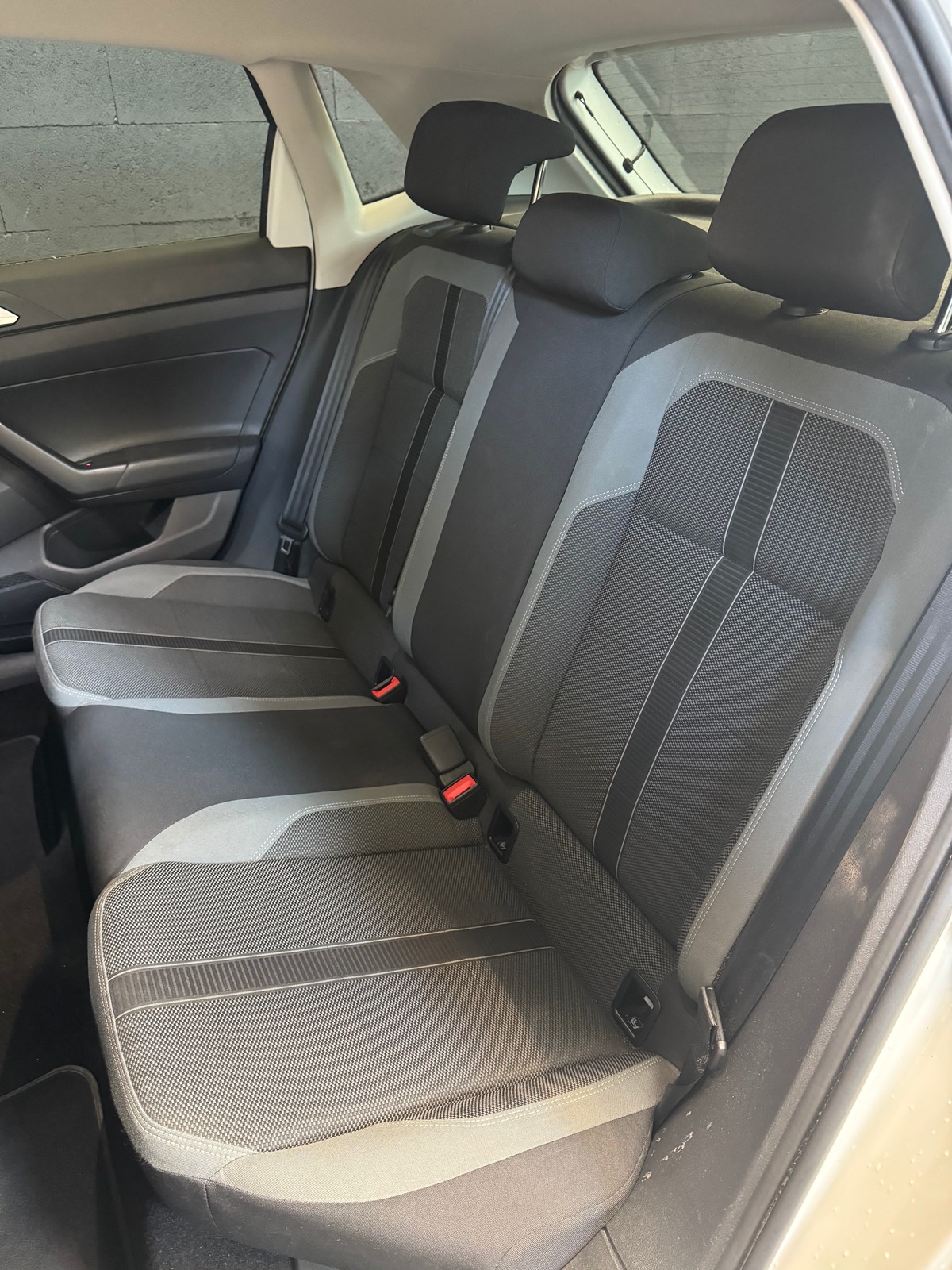 Volkswagen Polo VI 1.0 TSI 95 COPPER LINE 1ERE MAIN