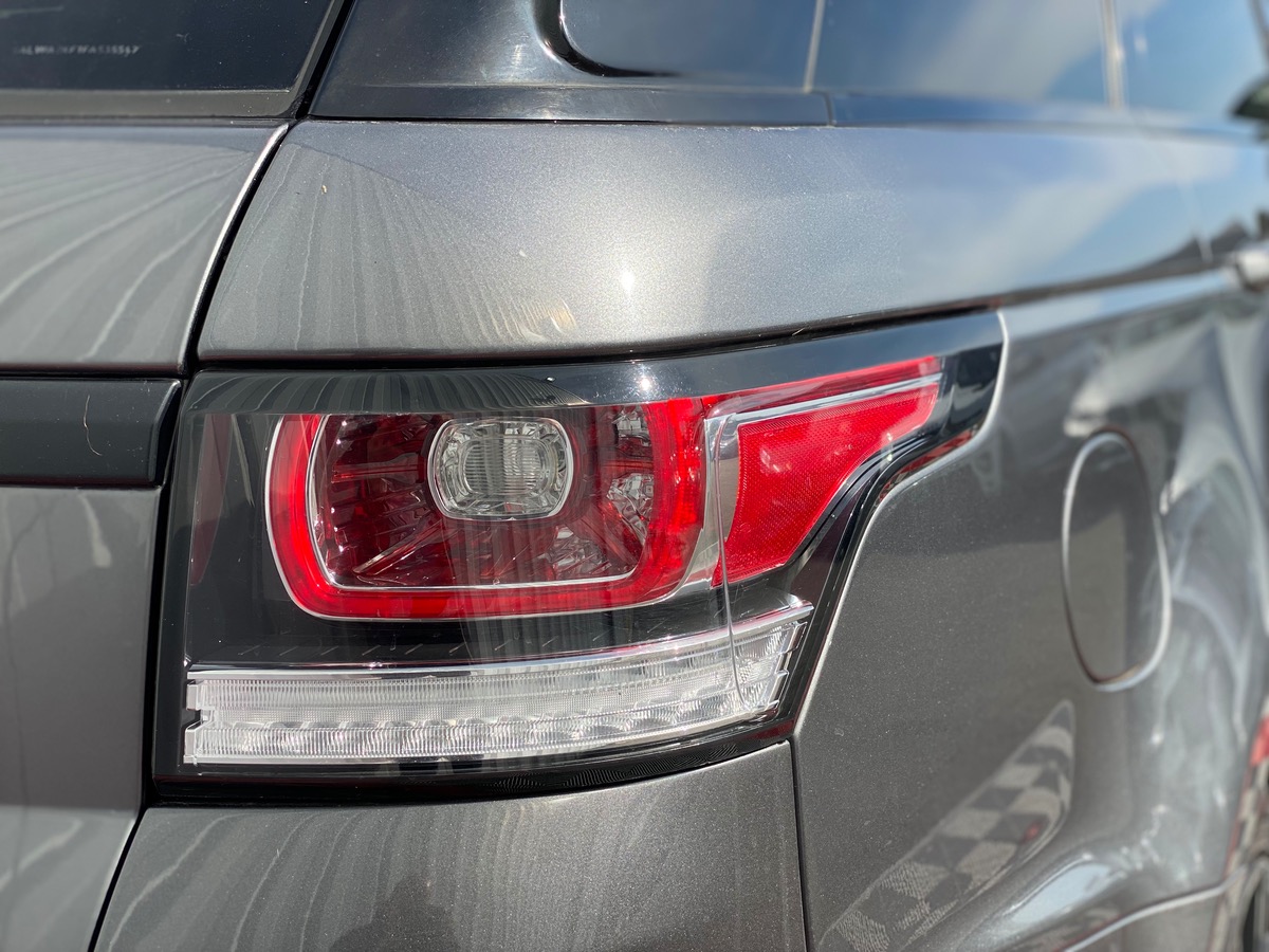 Land-Rover RANGE ROVER SPORT 3.0 SDV6 306 HSE c