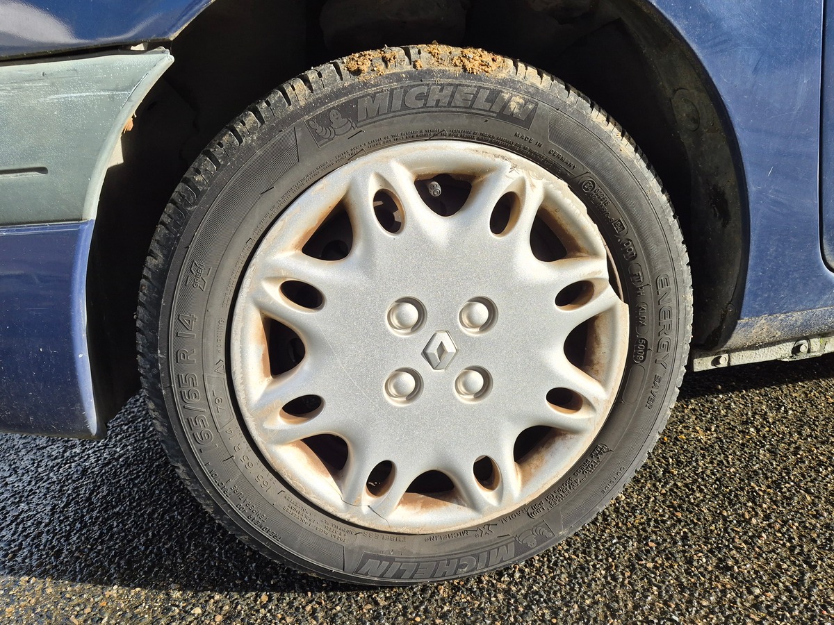 RENAULT Clio II 1.4 RTE 5 PORTES