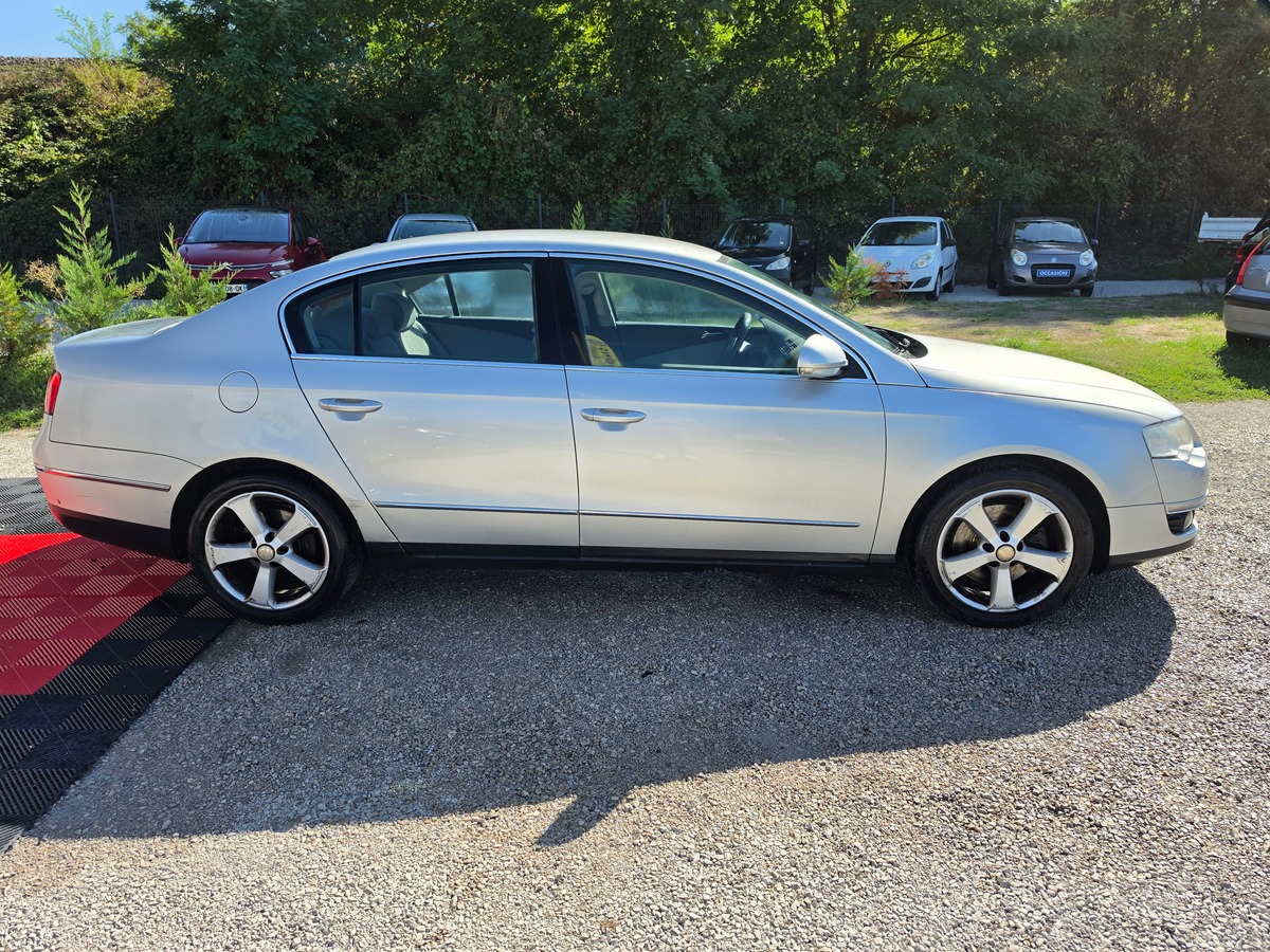 Volkswagen Passat 1.6 FSI 115ch Confort - Garantie 12 Mois -