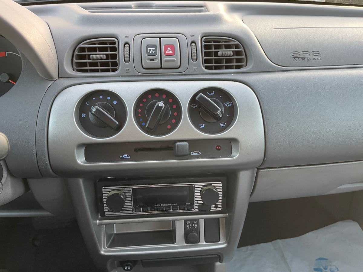 Nissan Micra 1.4 82