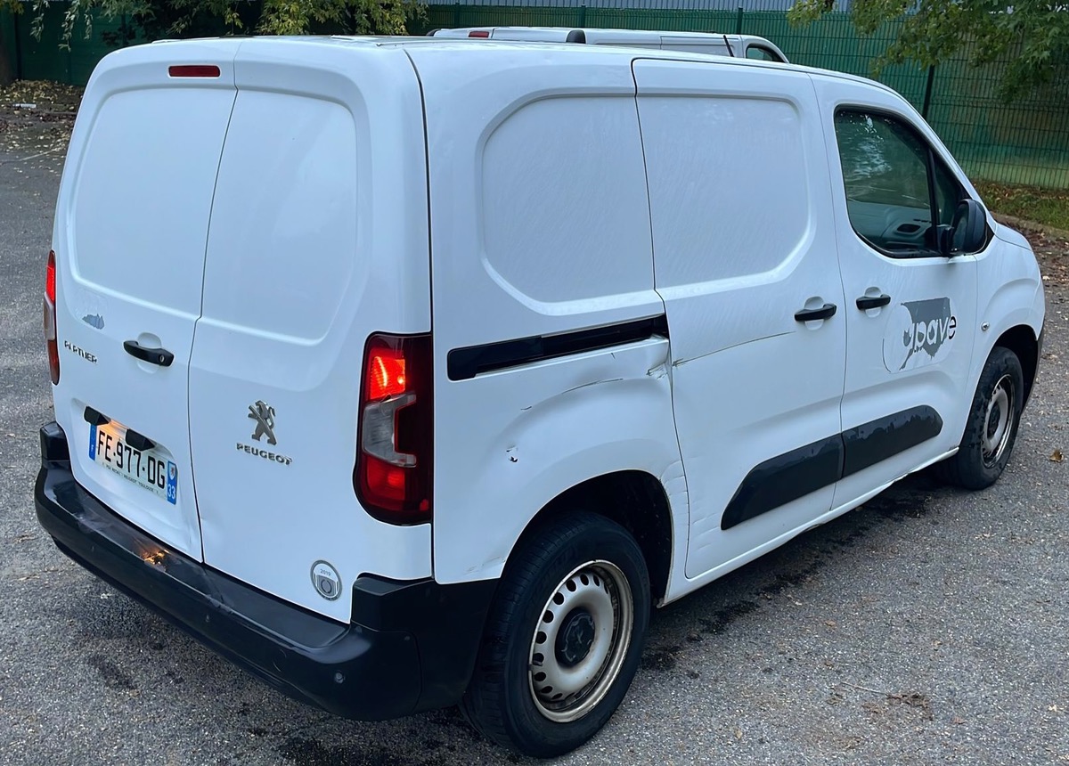 Peugeot Partner BlueHDi 75ch Premium 2 places HT