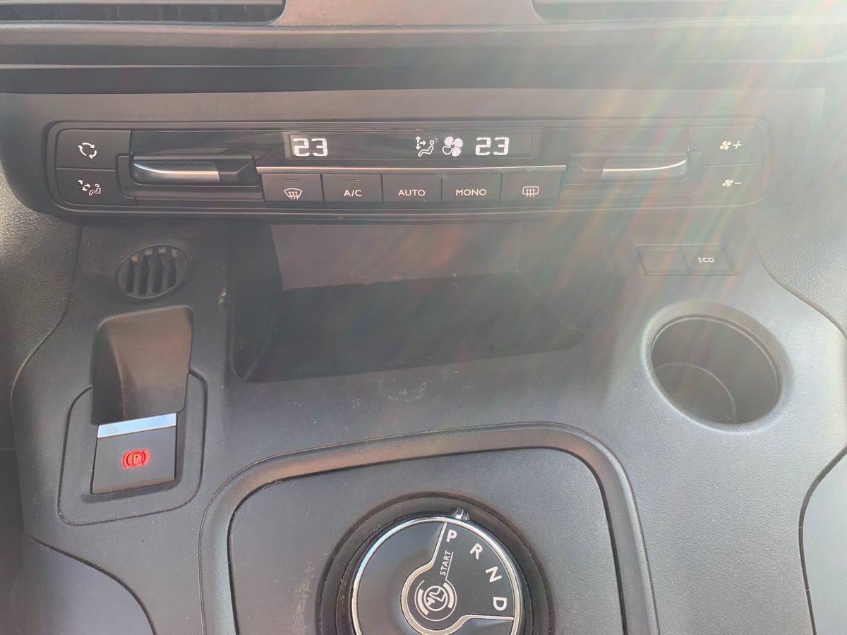 Peugeot Rifter 130 ch | Standard | Allure | Apple car Play | Régulateur de vitesse | Radar arriére