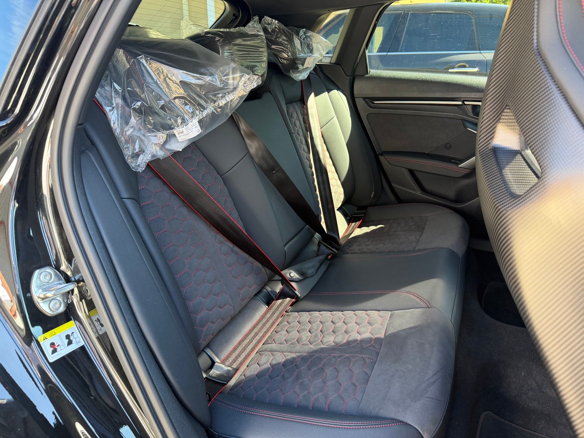 Audi RS3 Sportback 8Y2 Facelift 2.5 TFSI 400ch Quattro BAQUETS CARBONE / TOIT OUVRANT / SONOS 3D