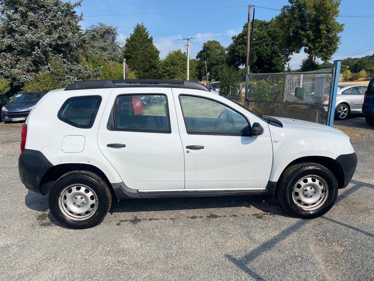 Dacia Duster 1.5 dci 90cv 1ère main bon état 06/2013
