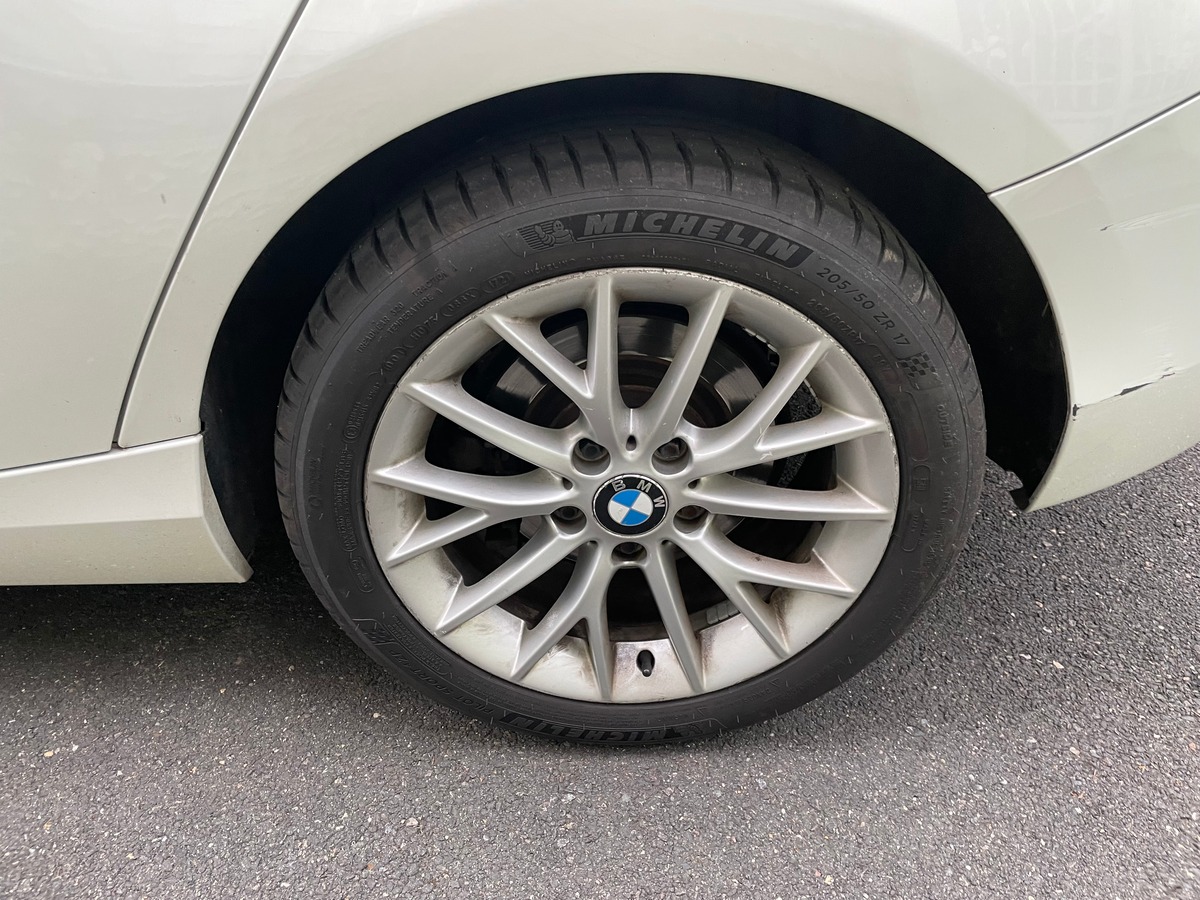 Bmw Série 1 120D SPORT COMFORTLINE